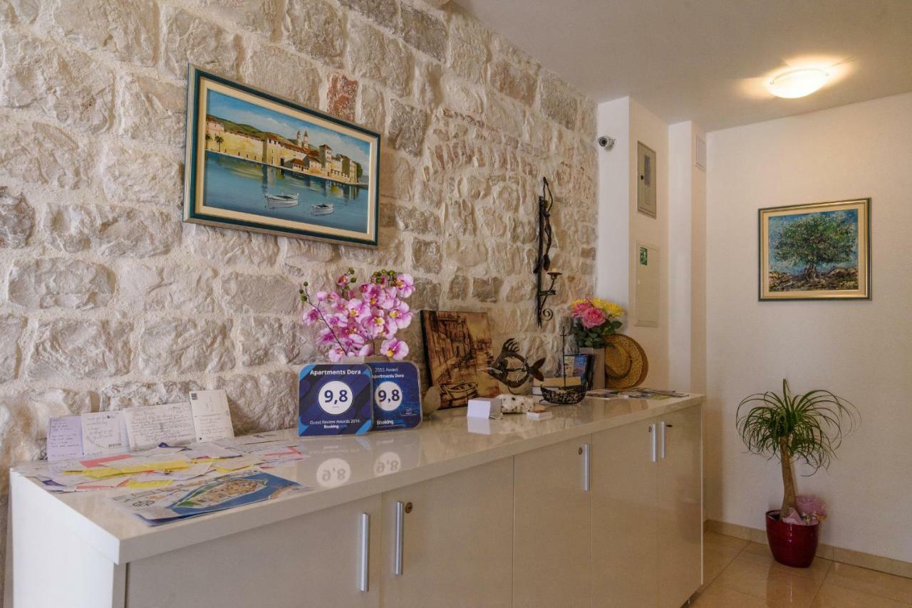 Apartments Dora -Free Parking Trogir Exterior photo