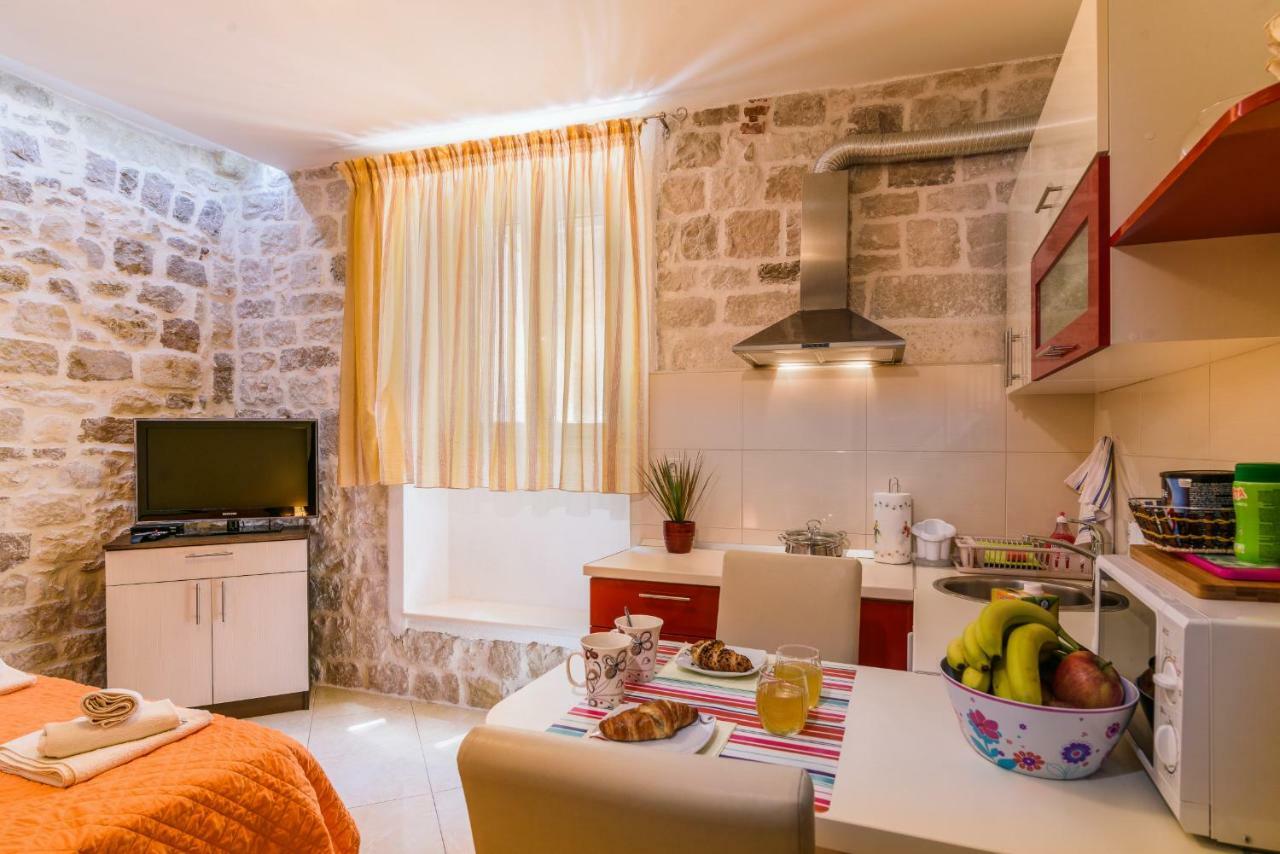 Apartments Dora -Free Parking Trogir Exterior photo