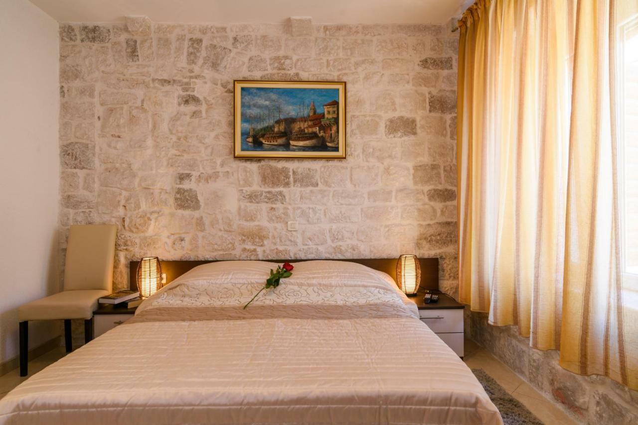Apartments Dora -Free Parking Trogir Exterior photo